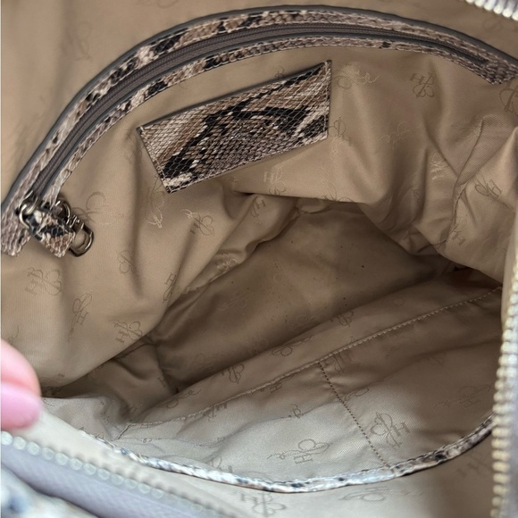 Cole Haan Snakeskin Patterned Women's Leather Bucket Bag - EUC - Picture 6 of 10